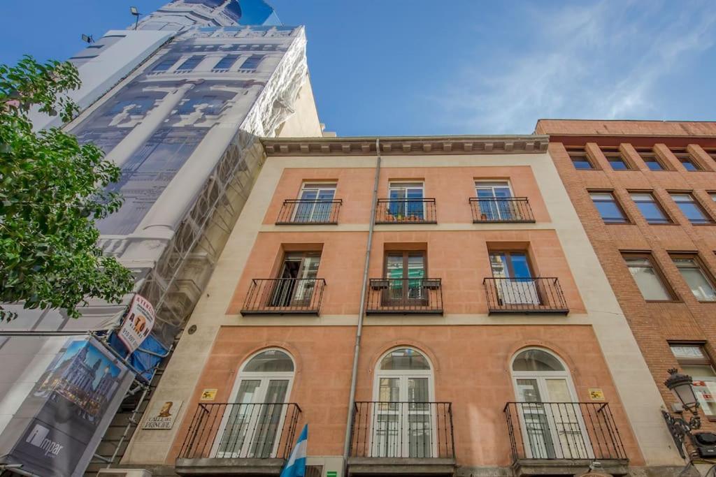 Suara Apartamentos 2 Madrid Exterior foto